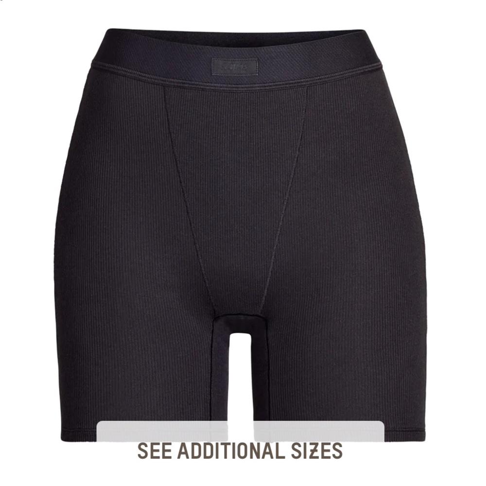 SKIMS // Cotton Rib Boxer // Soot 🖤